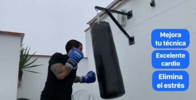 ¿Es seguro soporte para instalar un saco de pie en departamentos o espacios pequeños?